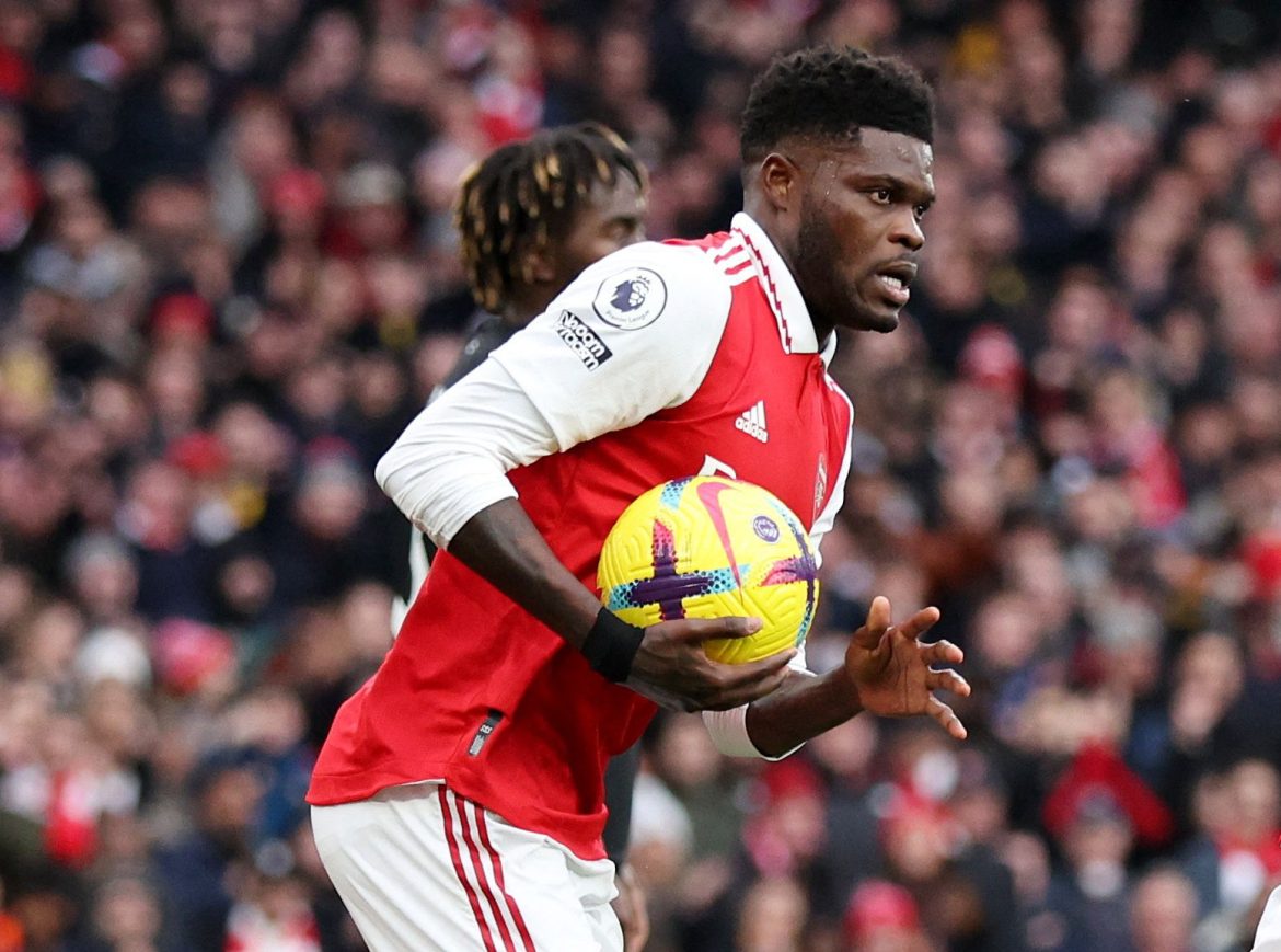 Arsenal: Partey sends Fulham players to the shops with outrageous skill