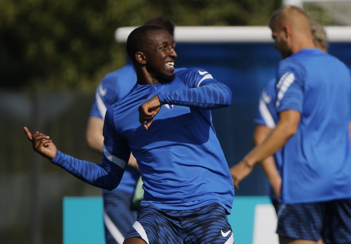 Kamara backed to stay at Rangers