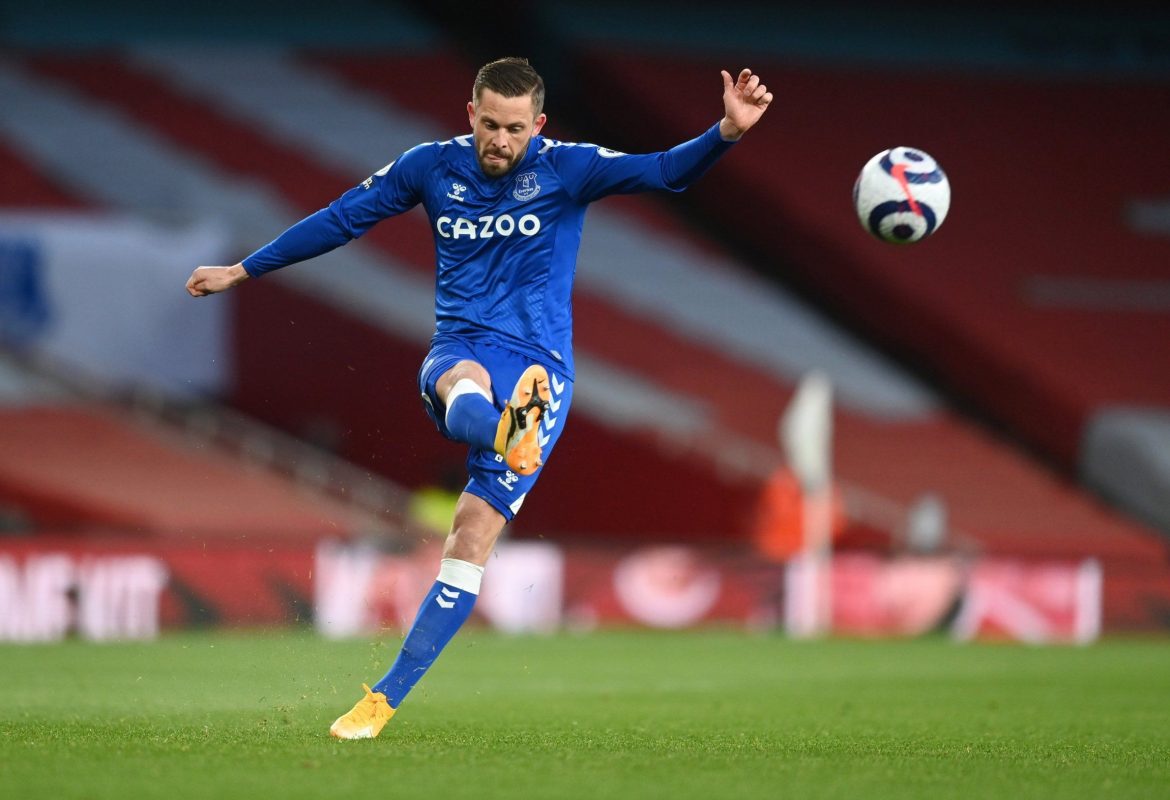 Sigurdsson let Everton down at Arsenal