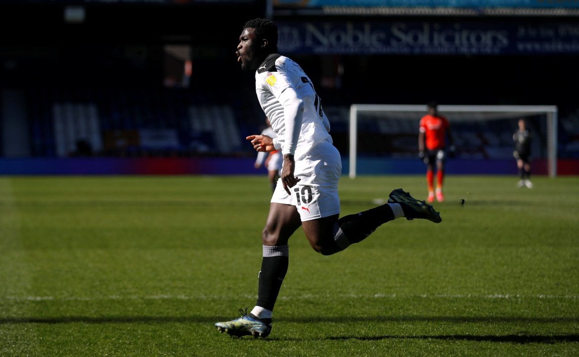 Leeds can sign Bielsa’s new Llorente in Dike